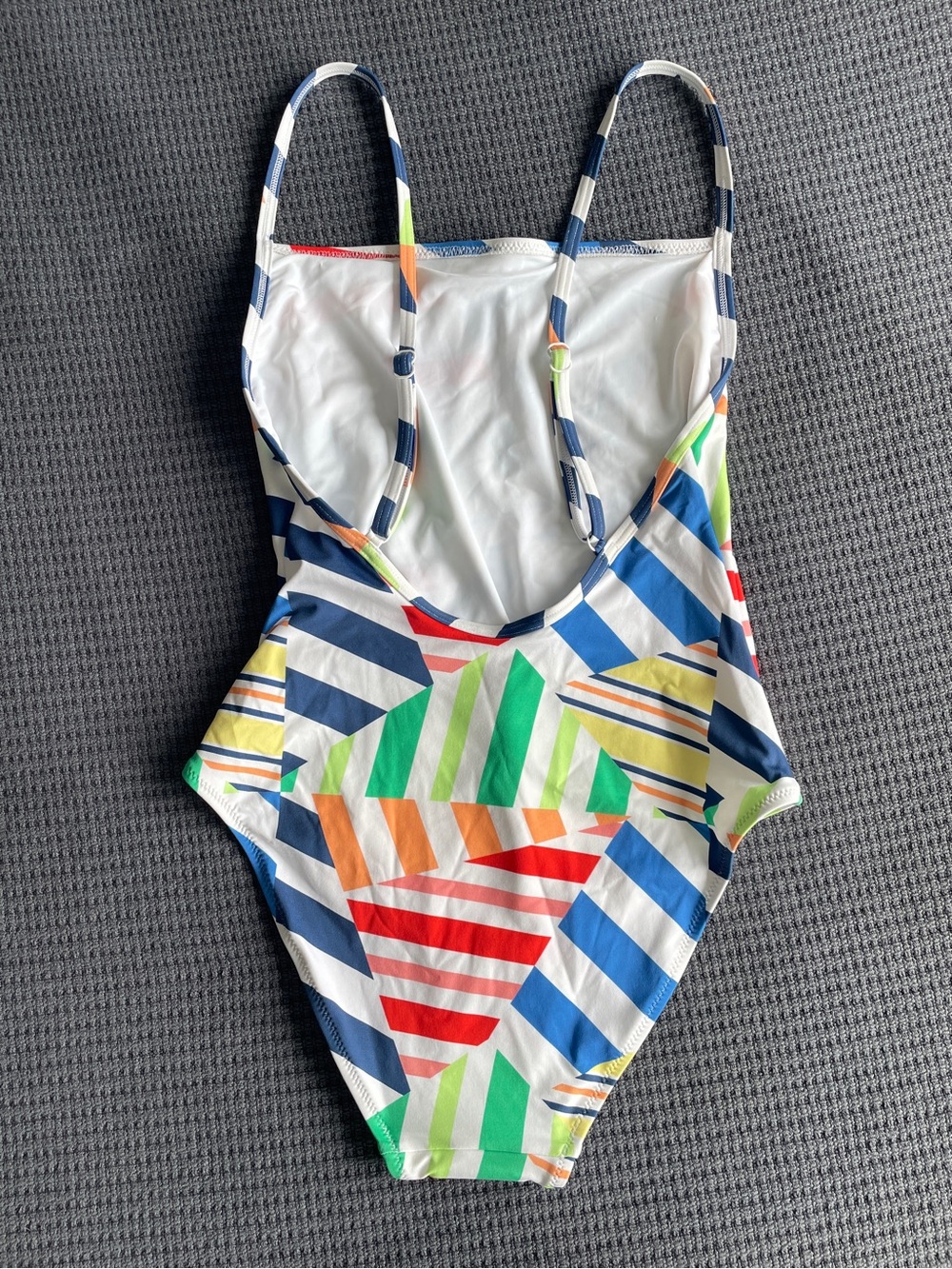 SOLID & STRIPED - Picture 5 of 7